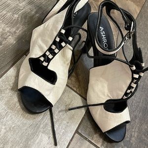 White and Black Lace up Peep Toe Heels Size 7 1/2. Heel is 3 1/4”